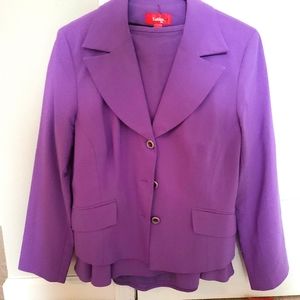 Latina Suit- Size 16
